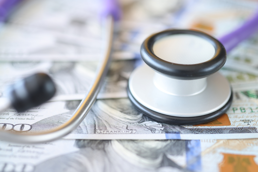 Arizona Couple Sentenced to Prison Over “Skin Substitute” Fraud – Judge Called Them “Criminally Greedy”